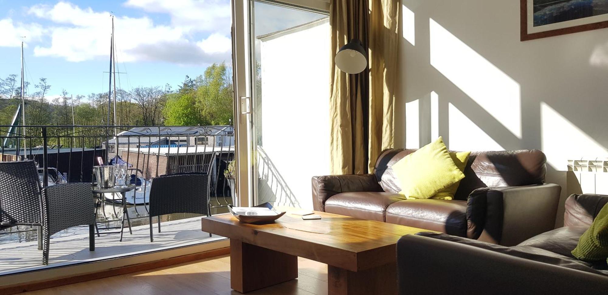 Marina Boathouse, Lake Windermere Lets 보우네스온윈더미어 외부 사진