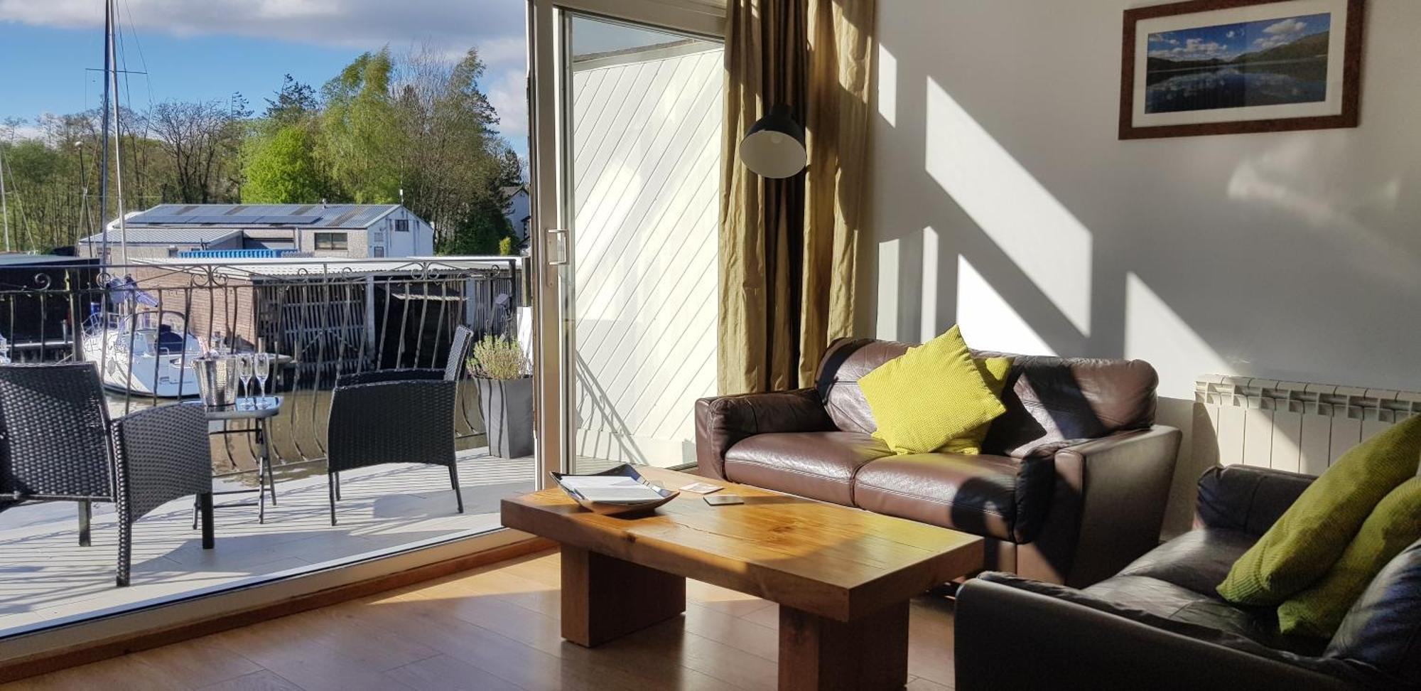 Marina Boathouse, Lake Windermere Lets 보우네스온윈더미어 외부 사진