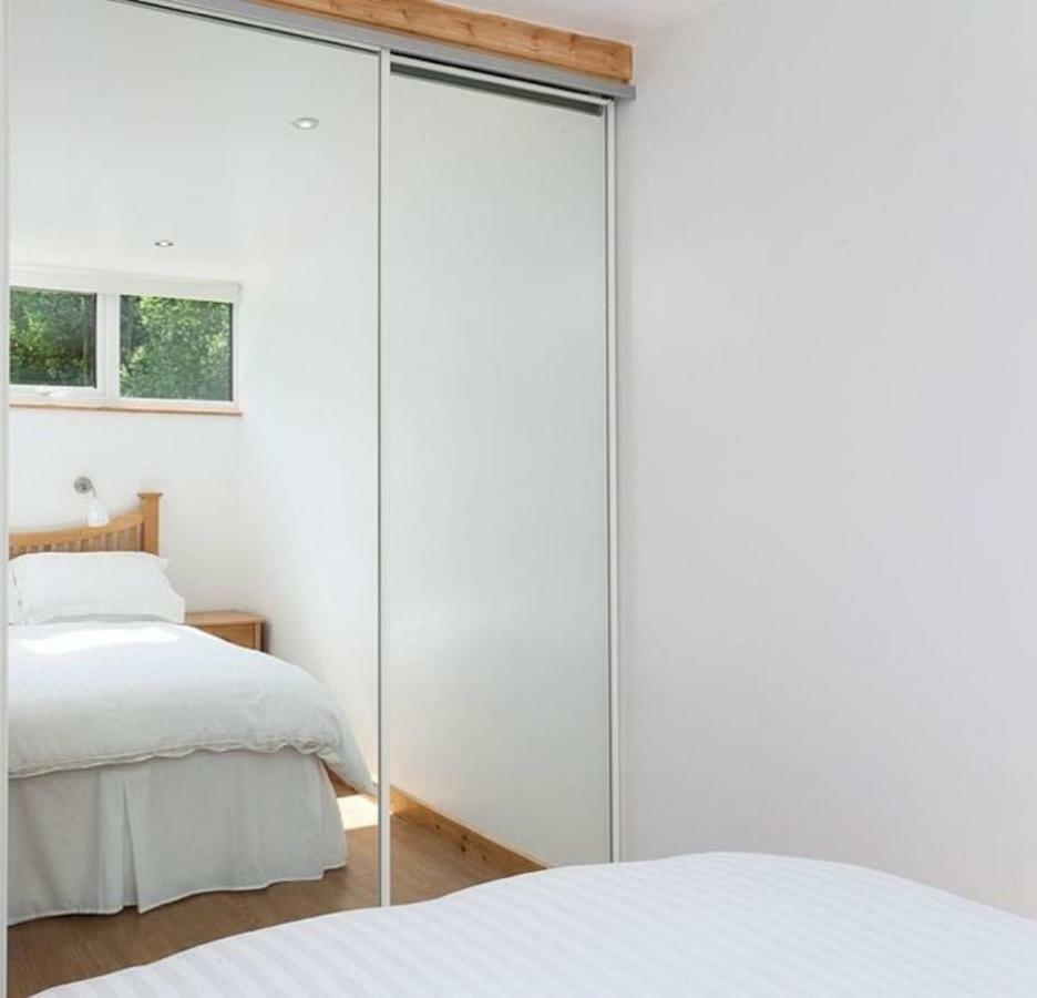Marina Boathouse, Lake Windermere Lets 보우네스온윈더미어 외부 사진