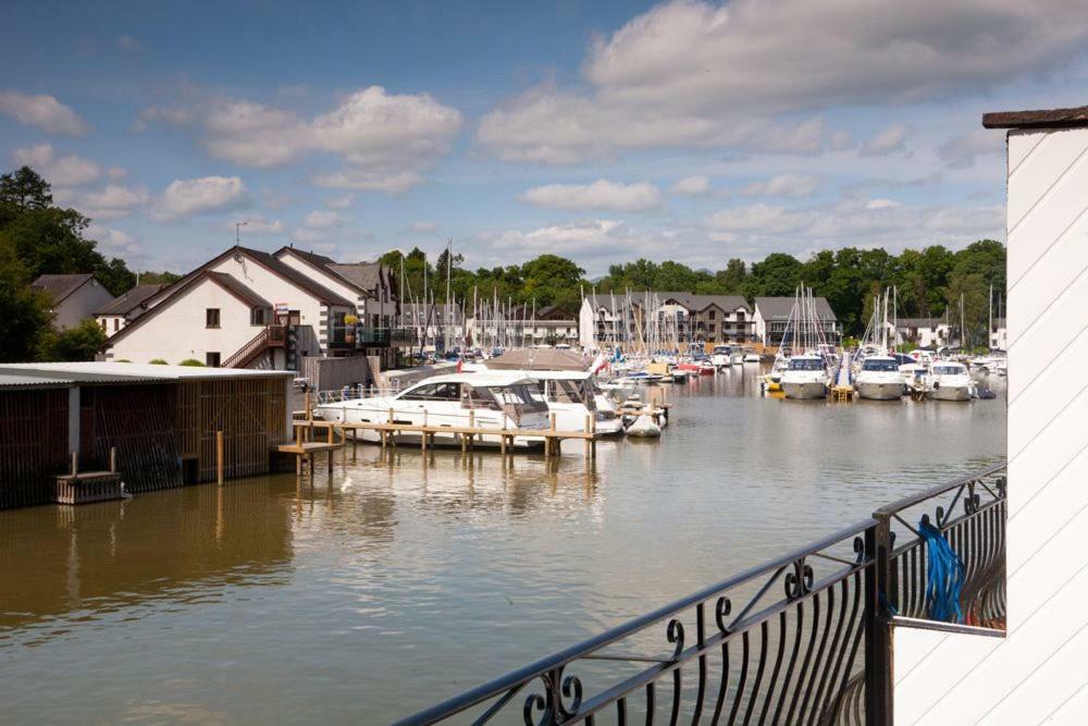 Marina Boathouse, Lake Windermere Lets 보우네스온윈더미어 외부 사진